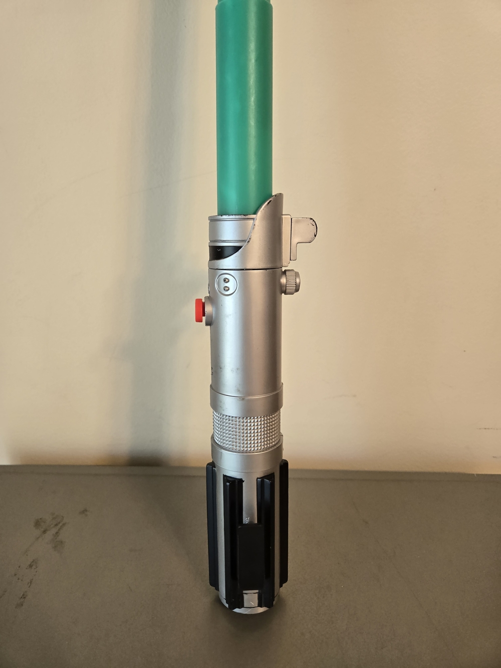 2004 Hasbro Star Wars Luke Skywalker Lightsaber - Picture 6 of 10